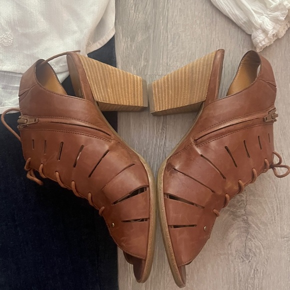 Paul Green lace up leather sandals size 6 1/2 - Picture 3 of 10